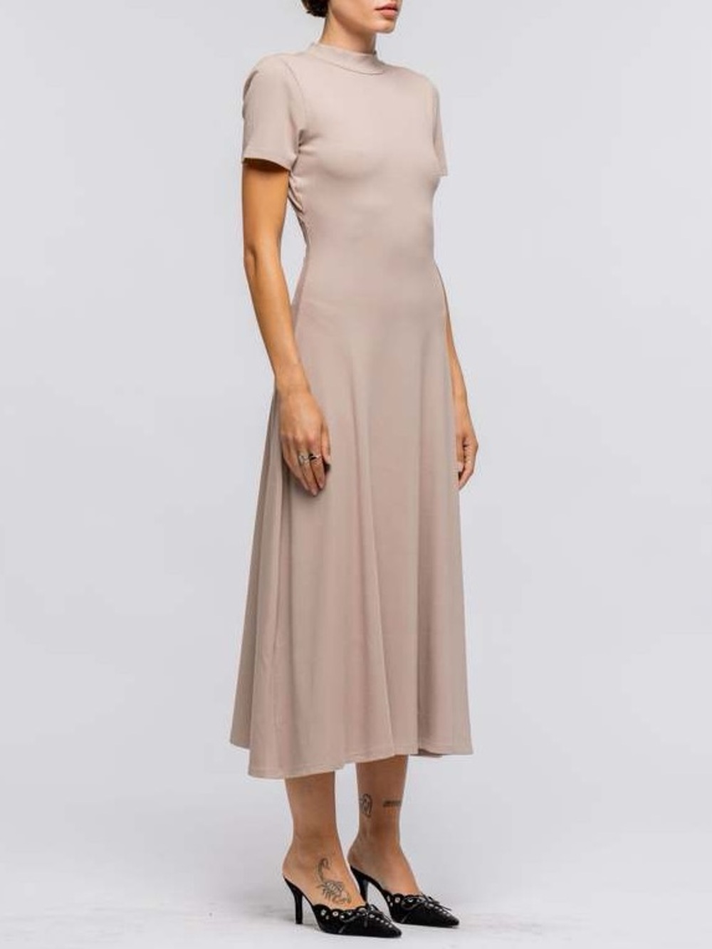 Toit Volant Taupe Open Back Midi Dress